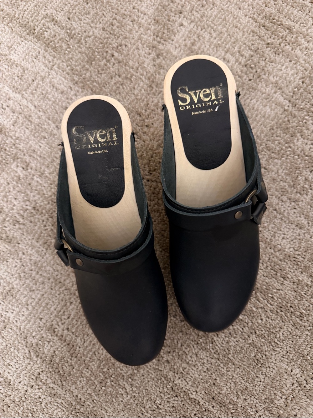 Sven Black Women's Clogs size 38 (7.5-8)